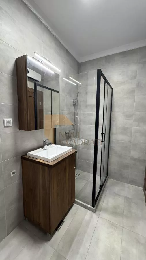 Jednoiposoban stan za izdavanje, Petra Konjovića 14, 550€, 50m² — 2