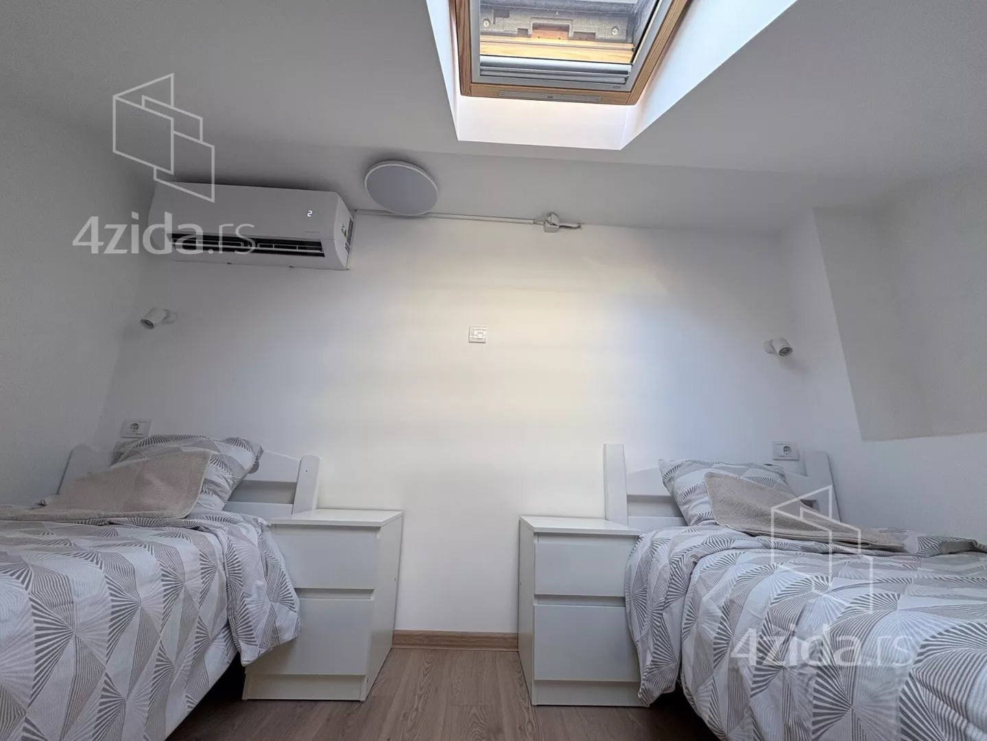 Jednoiposoban stan za izdavanje, Pravni fakultet - Vračar, 500€, 20m² — 10