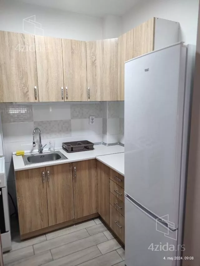 Jednoiposoban stan za izdavanje, Ratnih Vojnih Invalida, 400€, 40m² — 4