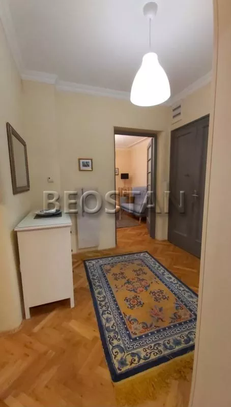 Jednoiposoban stan za izdavanje, Sime Igumanova 3, 600€, 38m² — 2