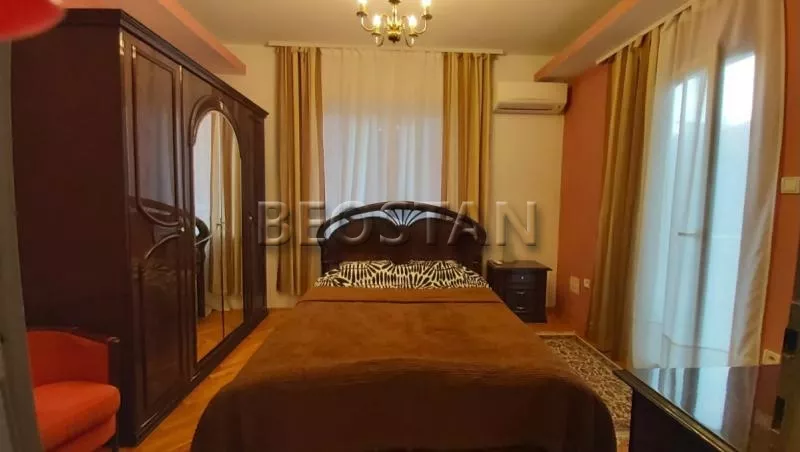 Jednoiposoban stan za izdavanje, Sime Igumanova 3, 600€, 38m² — 4