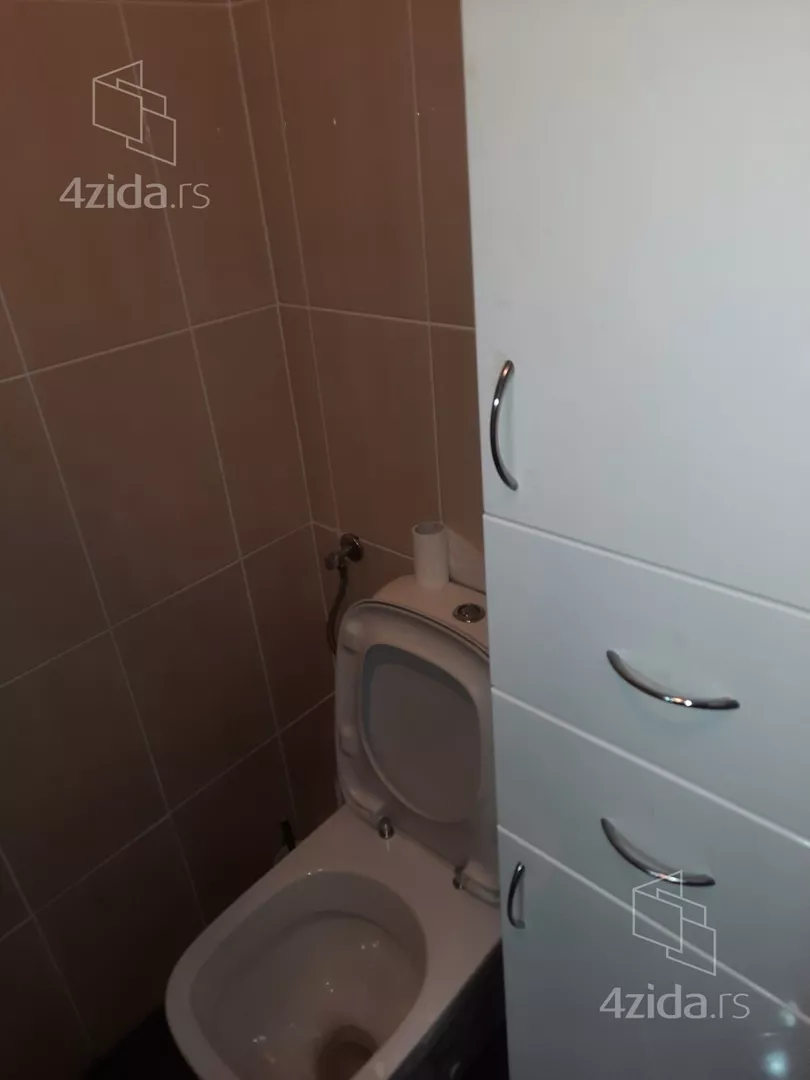 Jednoiposoban stan za izdavanje, Slanački Put, 950€, 45m² — 10
