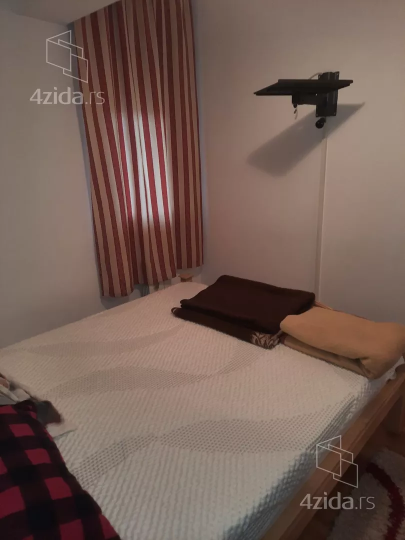 Jednoiposoban stan za izdavanje, Slanački Put, 950€, 45m² — 15