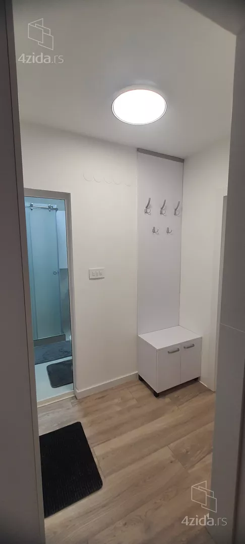 Jednoiposoban stan za izdavanje, Španskih Boraca 65, 750€, 40m² — 14