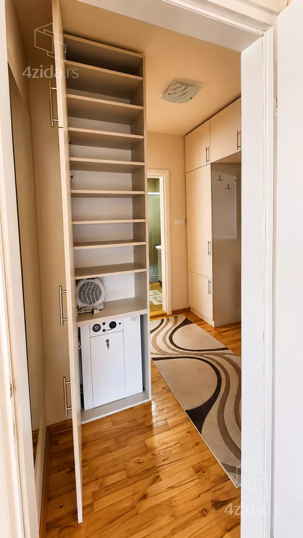 Jednoiposoban stan za izdavanje, Uroša Marovića, 500€, 41m² — 15
