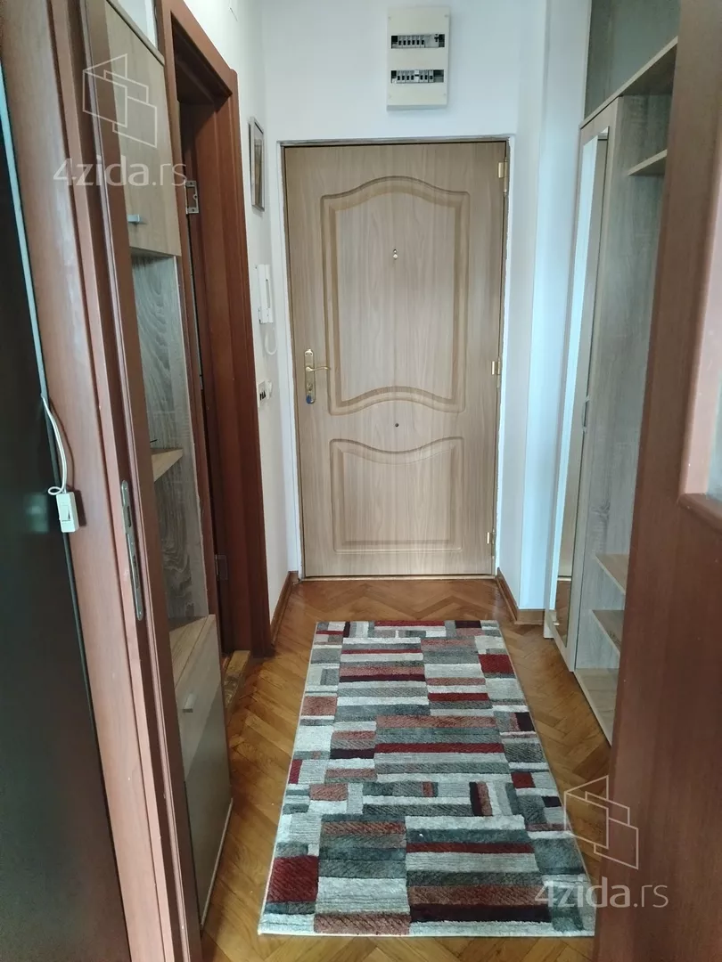 Jednoiposoban stan za izdavanje, Vojvode Stepe 220, 550€, 40m² — 5