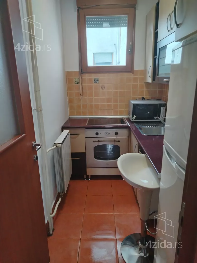 Jednoiposoban stan za izdavanje, Vojvode Stepe 220, 550€, 40m² — 11