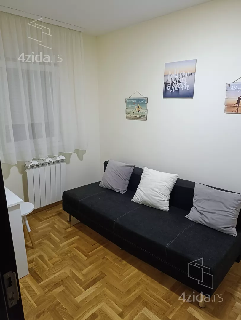 Jednoiposoban stan za izdavanje, Vojvode Vlahovića Zvezdara, 500€, 33m² — 13
