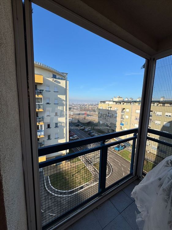Jednoiposoban u Stepi sa garažnim mestom — 8