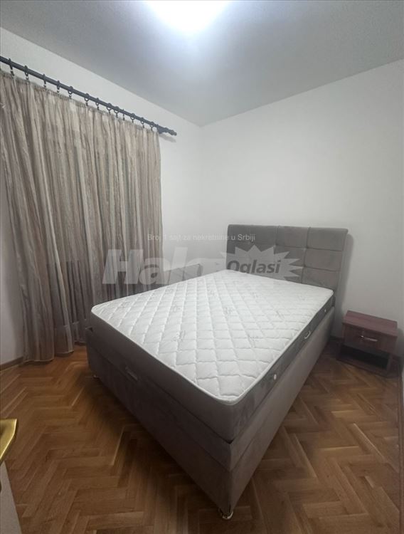 Jednoisposoban stan, Cvetanova curpija — 3