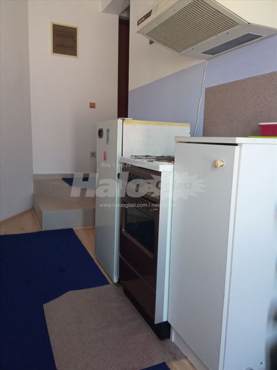 Jednokrevetni studio u mirnom kraju grada — 6