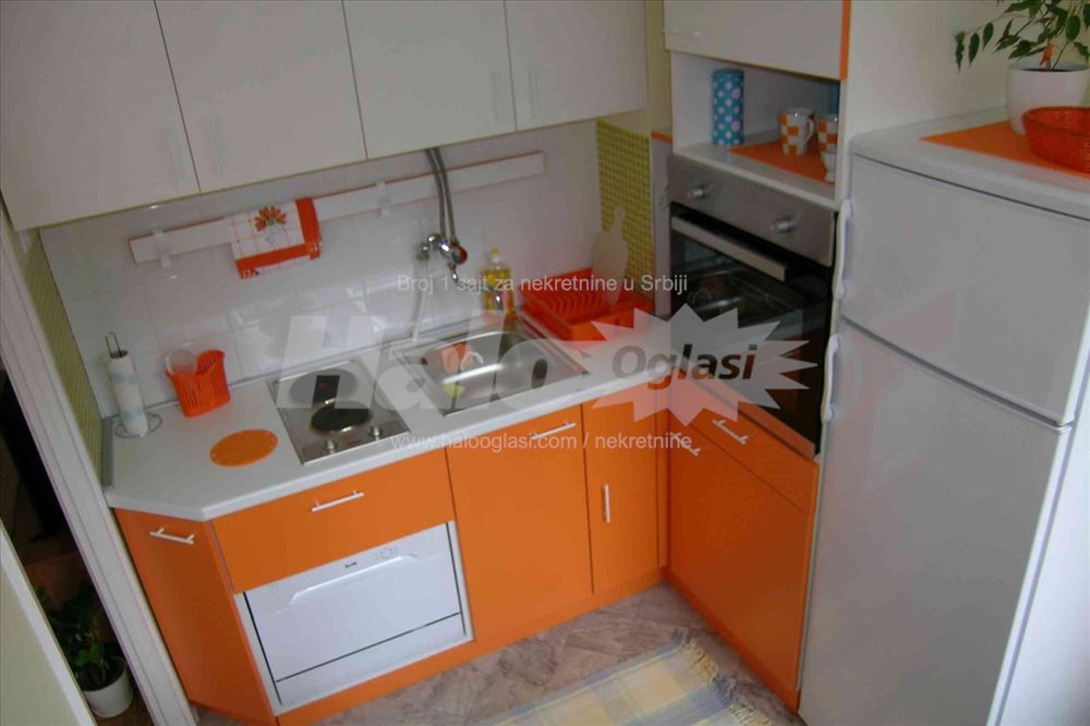 Jednosoban, funkcionalan,odlična lokacija — 11