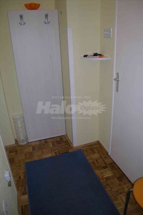 Jednosoban, funkcionalan,odlična lokacija — 15