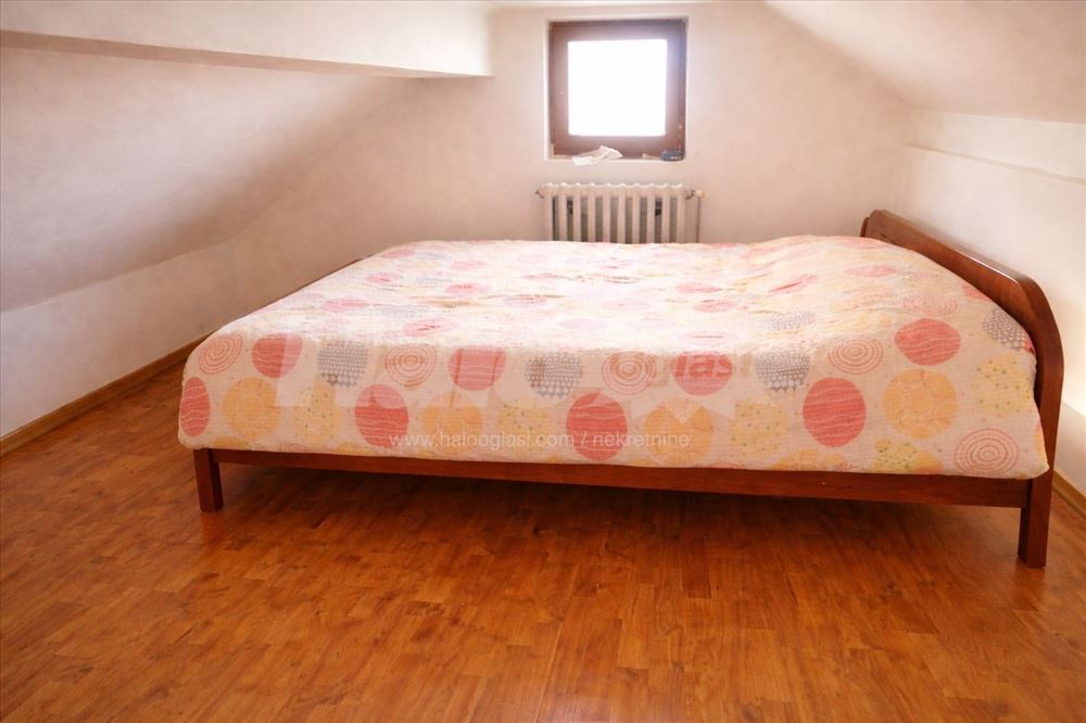 Jednosoban namešten stan u kući, izdajem — 6