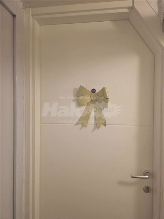 Jednosoban stan 31m² sa baštom - Dedinje — 2