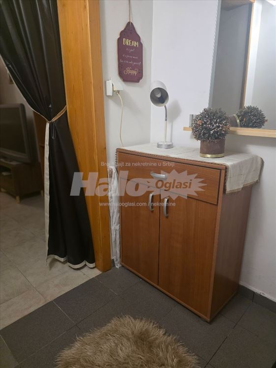 Jednosoban stan 31m² sa baštom - Dedinje — 4