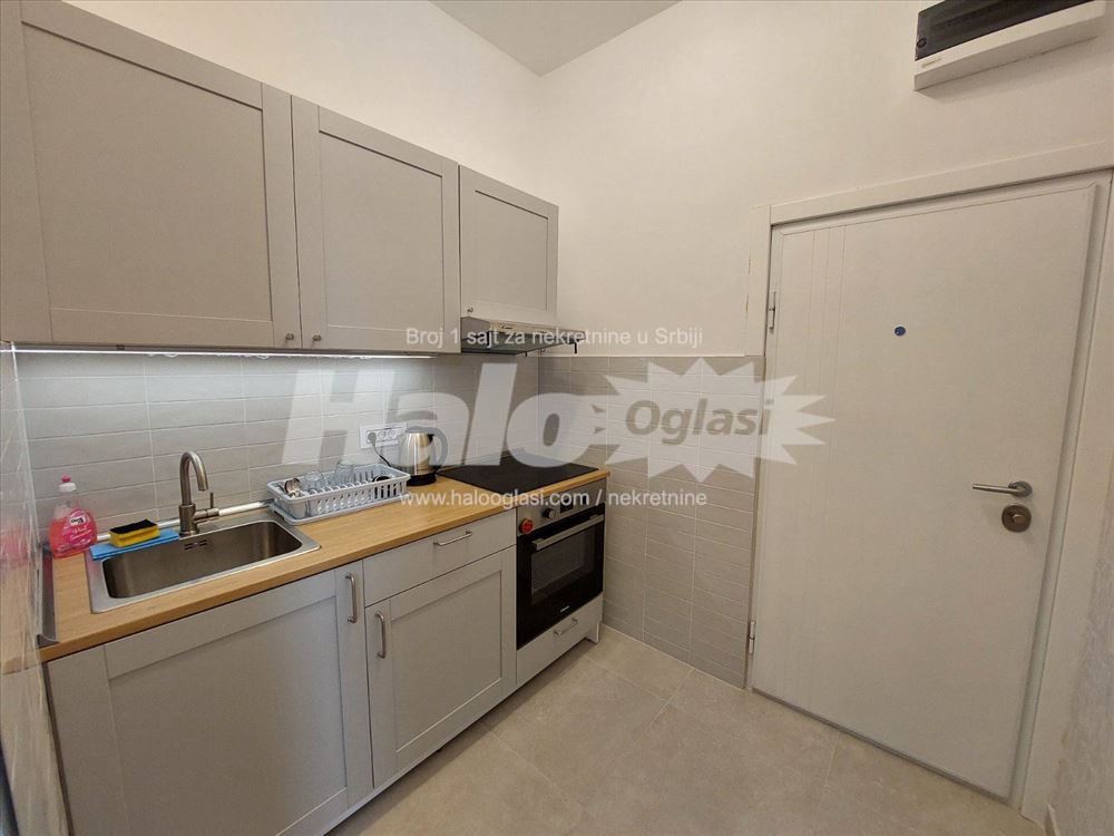 Jednosoban stan 32 m², Kapija Vračara – renoviran — 3