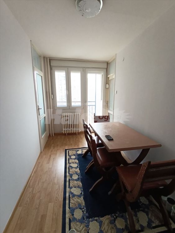 Jednosoban stan, blok 61, 40 m2, IV sprat — 6