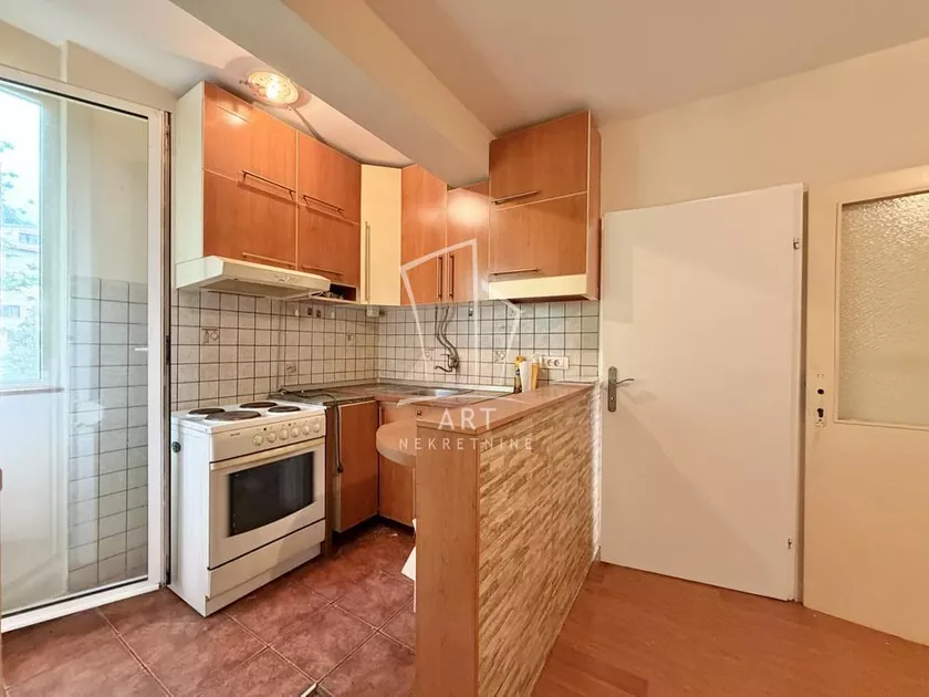 Jednosoban stan na prodaju, Matice Srpske, 98.000€, 32m² — 4
