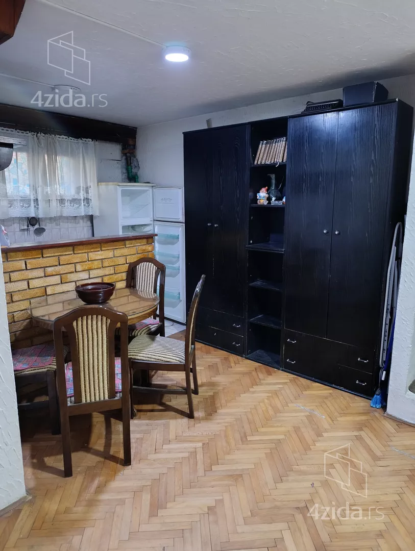 Jednosoban stan na prodaju, Pera Ćetkovića, 75.000€, 31m² — 4
