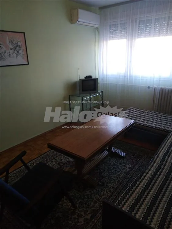Jednosoban stan u Borskoj ulici, Miljakovac 1 — 3