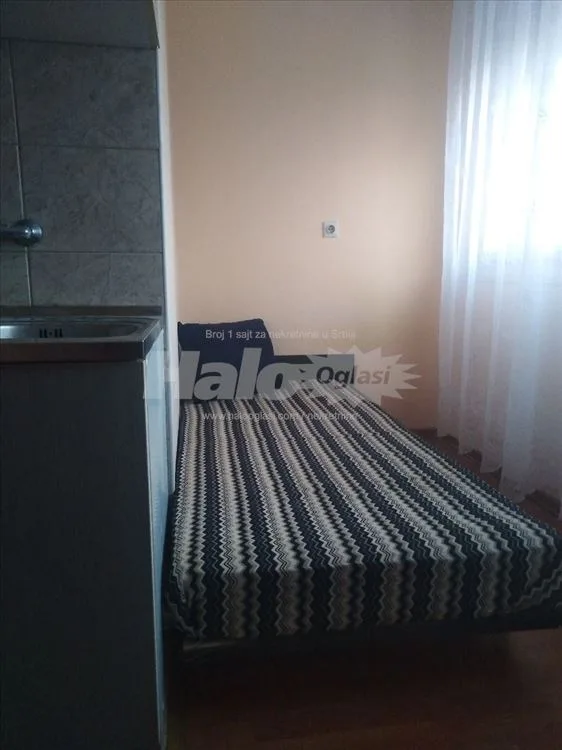 Jednosoban stan u Borskoj ulici, Miljakovac 1 — 9