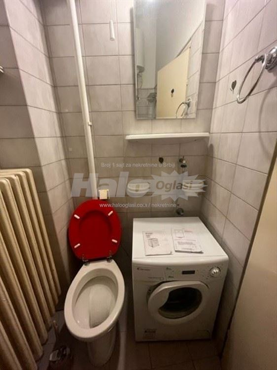 Jednosoban stan u strogom centru, 30 kvadrata — 9