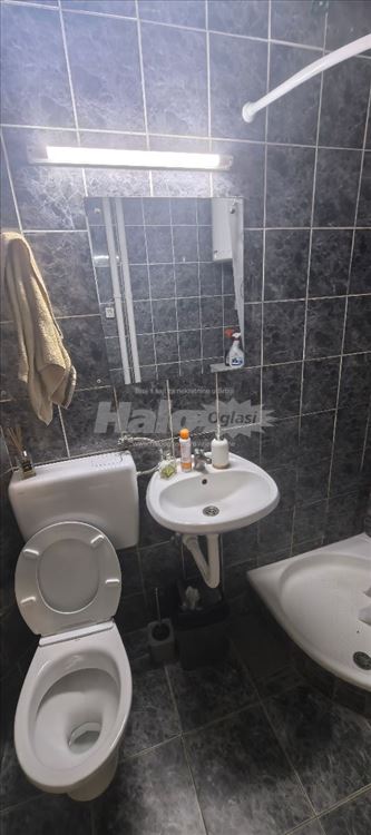 Jednosoban stan u Zmajevačkoj ulici, Julino brdo — 11