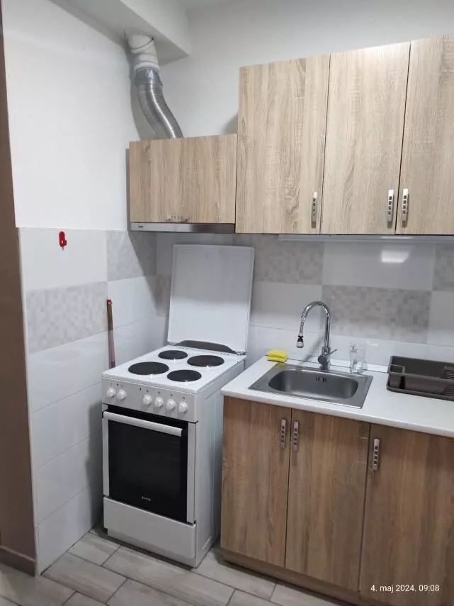 Jednosoban stan za izdavanje, Bratstva I Jedinstva 31A, 360€, 40m² — 3