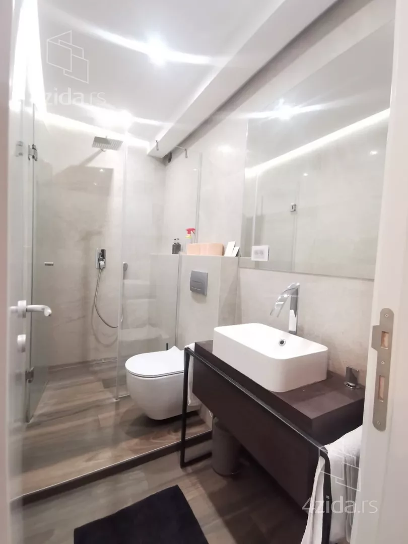 Jednosoban stan za izdavanje, Bulevar Mihajla Pupina 103/2, 850€, 48m² — 2