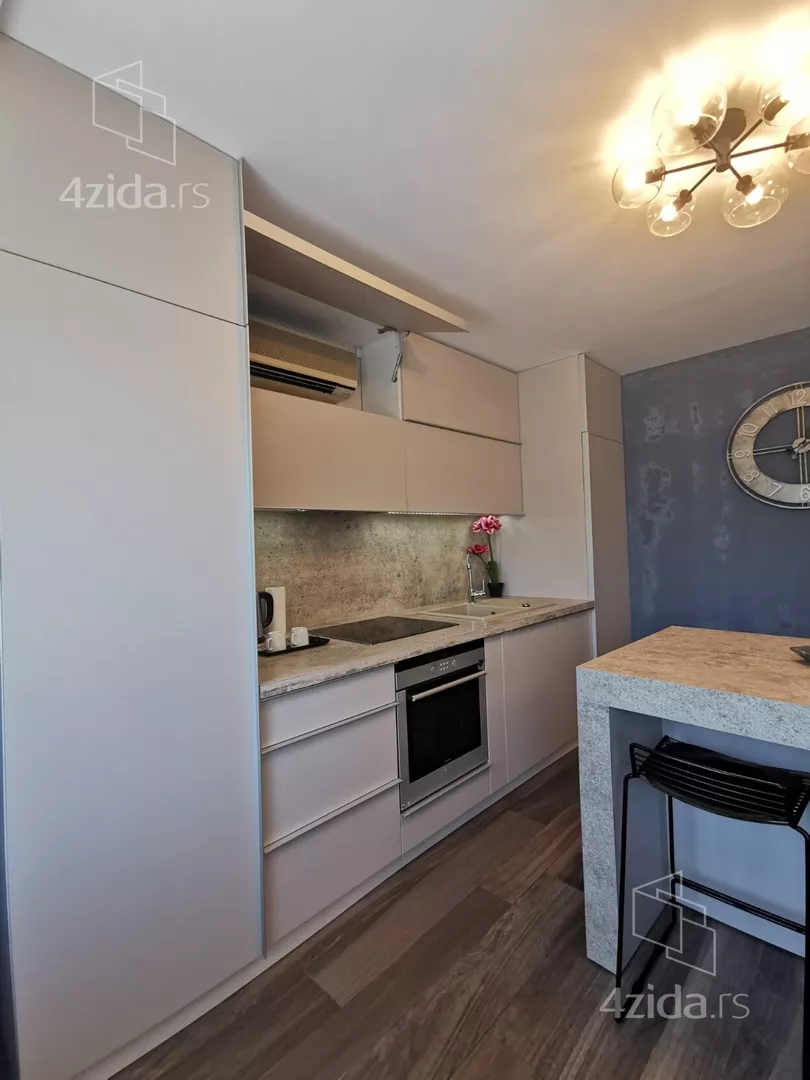 Jednosoban stan za izdavanje, Bulevar Mihajla Pupina 103/2, 850€, 48m² — 8
