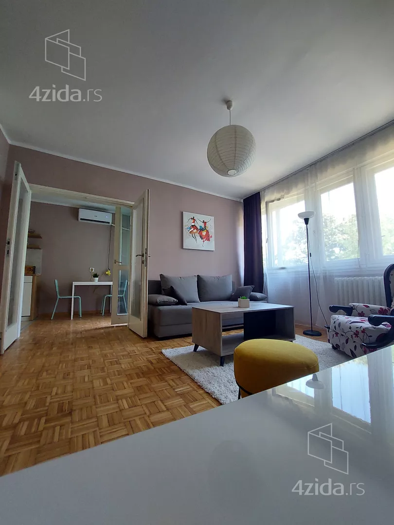 Jednosoban stan za izdavanje, Šesnaestog Oktobra, 420€, 40m² — 7
