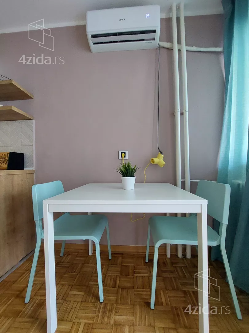 Jednosoban stan za izdavanje, Šesnaestog Oktobra, 420€, 40m² — 9