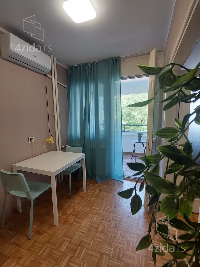 Jednosoban stan za izdavanje, Šesnaestog Oktobra, 420€, 40m² — 13