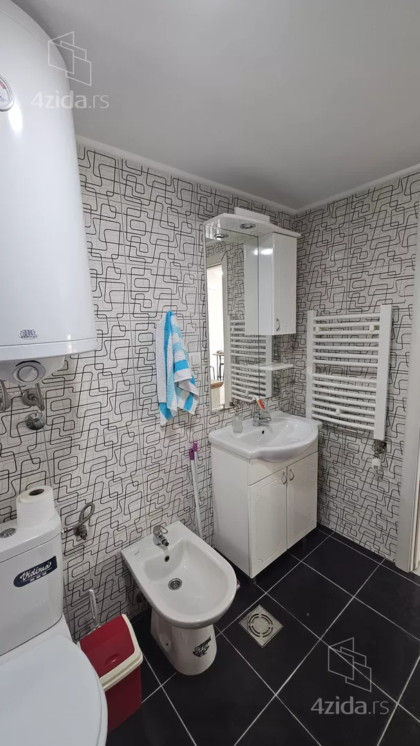 Jednosoban stan za izdavanje, Gvozdićeva 11, 500€, 38m² — 5