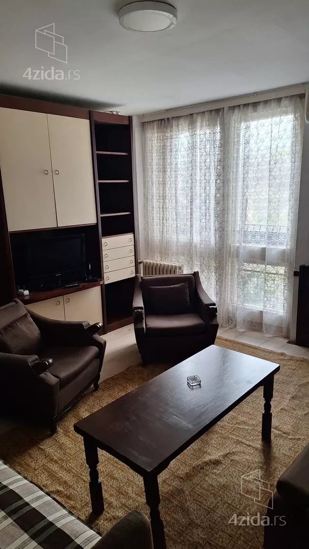 Jednosoban stan za izdavanje, Konjarnik (Voždovački deo), 300€, 26m² — 2