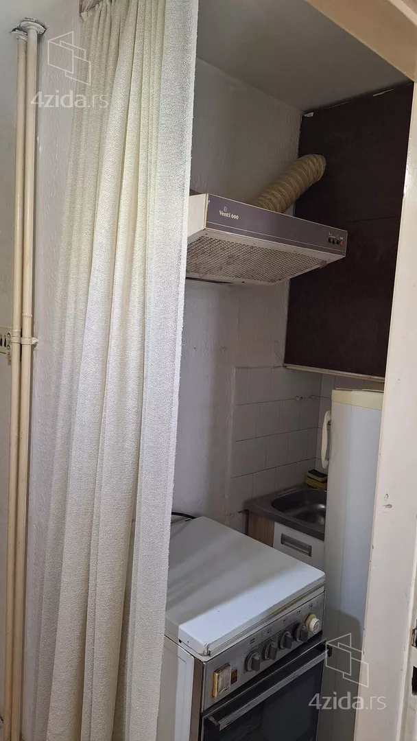 Jednosoban stan za izdavanje, Konjarnik (Voždovački deo), 300€, 26m² — 6