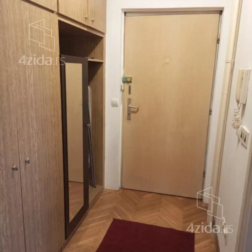 Jednosoban stan za izdavanje, Obalskih Radnika, 450€, 37m² — 6