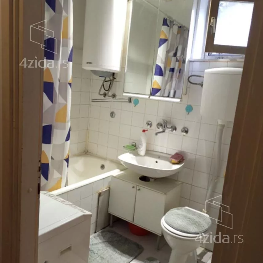 Jednosoban stan za izdavanje, Obalskih Radnika, 450€, 37m² — 8