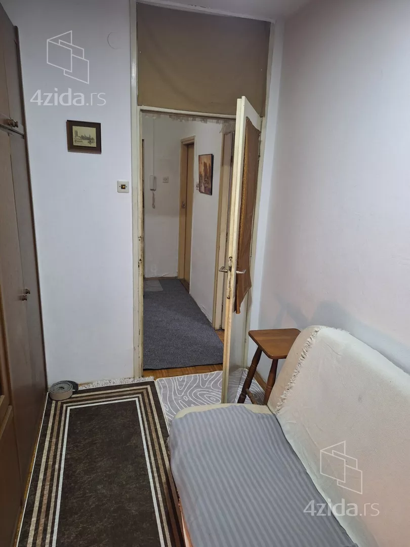 Jednosoban stan za izdavanje, Ohridska, 200€, 43m² — 4