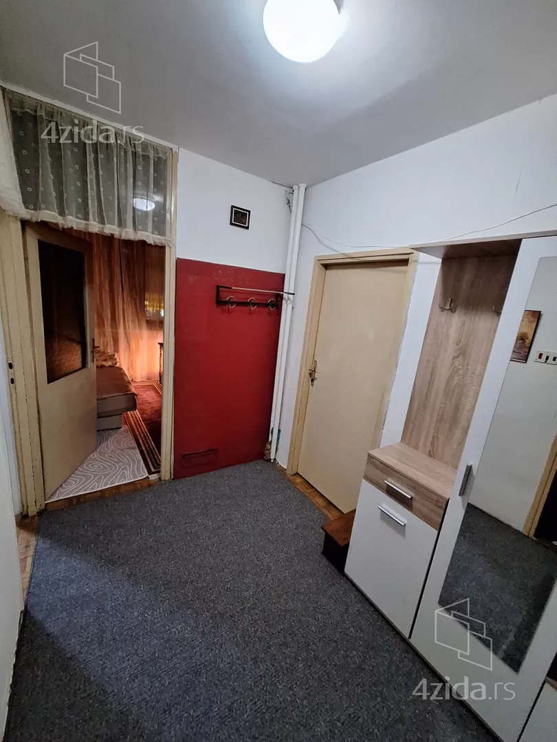 Jednosoban stan za izdavanje, Ohridska, 200€, 43m² — 5
