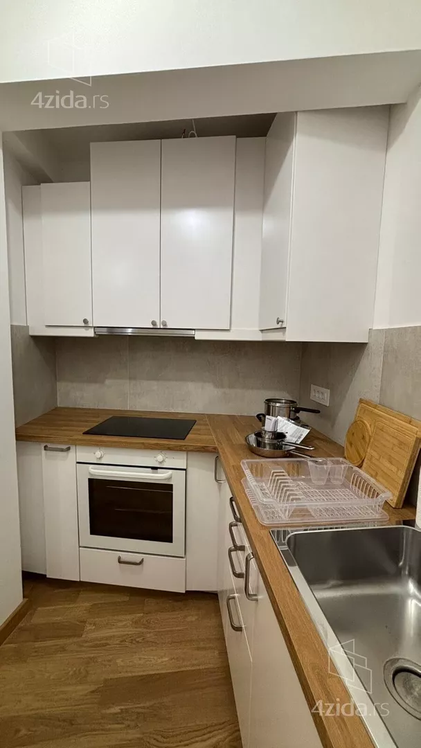 Jednosoban stan za izdavanje, Rada Neimara 46, 600€, 30m² — 5