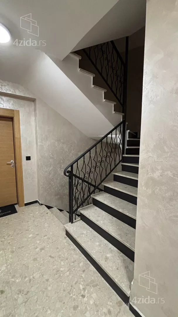 Jednosoban stan za izdavanje, Rada Neimara 46, 600€, 30m² — 15