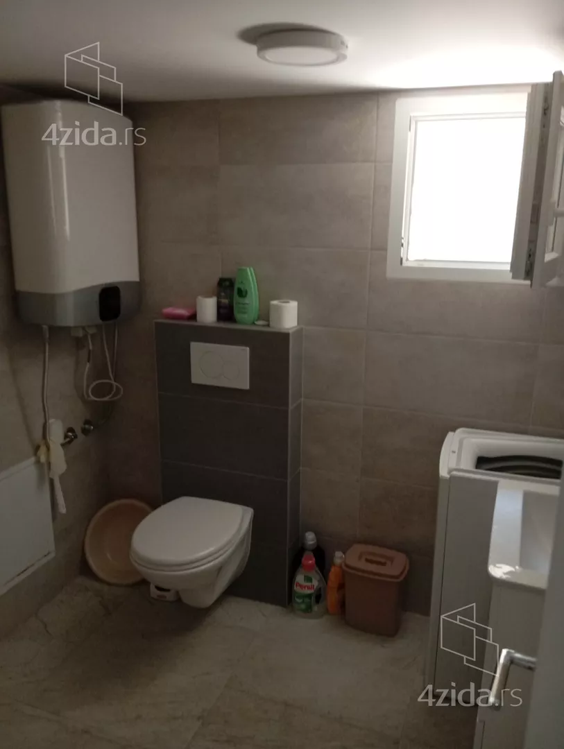 Jednosoban stan za izdavanje, Slavonskih Brigada 21, 300€, 40m² — 3