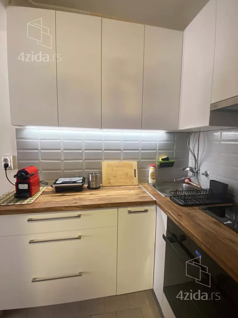 Jednosoban stan za izdavanje, Studentski Trg, 800€, 40m² — 7