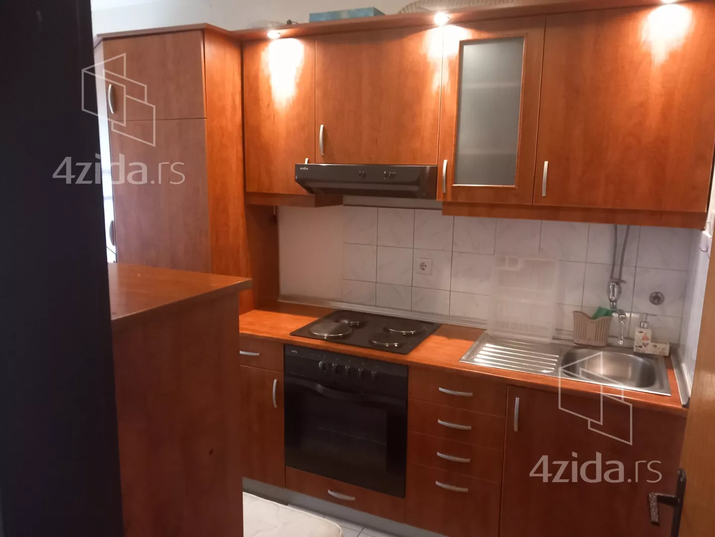 Jednosoban stan za izdavanje, Žorža Klemansoa, 550€, 40m² — 2