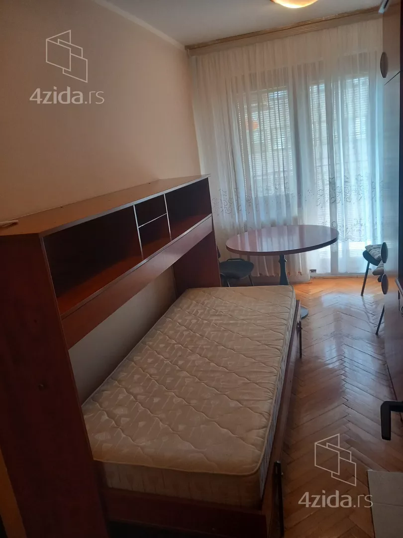 Jednosoban stan za izdavanje, Žorža Klemansoa, 550€, 40m² — 4