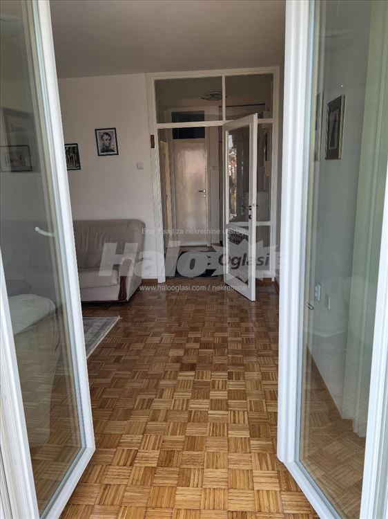 Julino brdo-dvosoban stan za izdavanje 51 m2 — 4