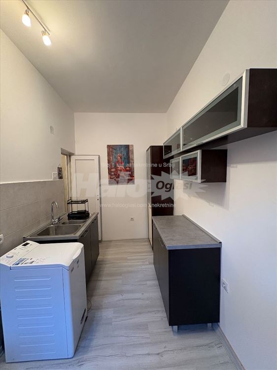 Julino brdo, garsonjera 36m², nameštena — 10
