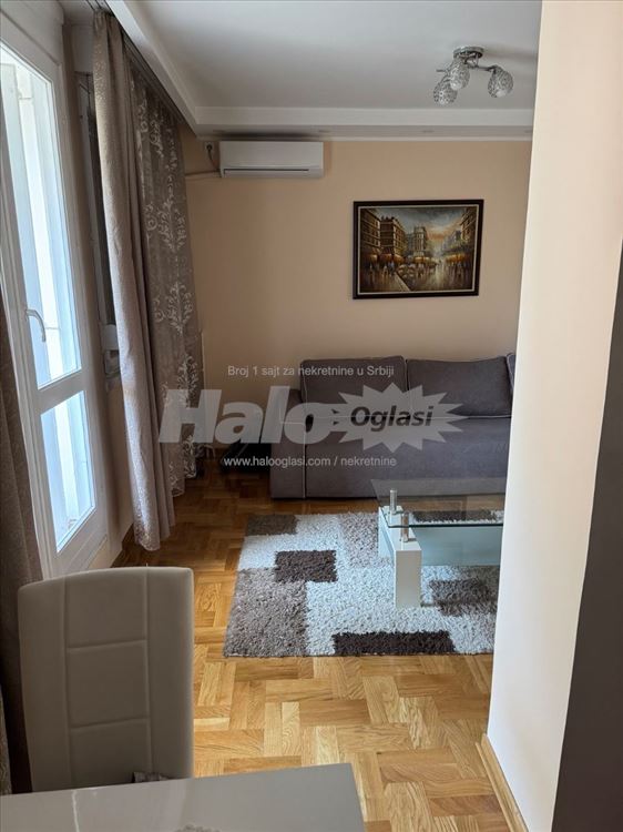 Julino brdo, Marine Veličković, 37m2 — 7